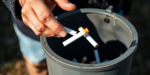 Tupakoinnin lopettaminen